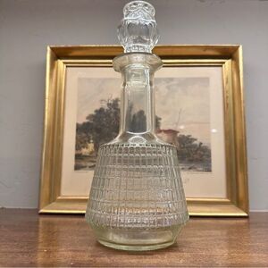 Vtg Vintage MCM molded glass depression glass Decanter and stopper